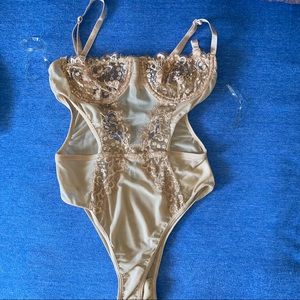 Lingerie bodysuit